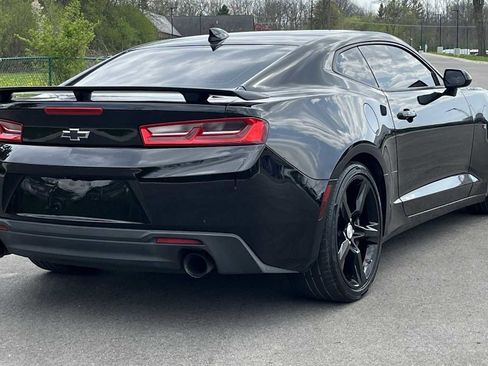 Used 2018 Chevrolet Camaro SS RWD image 8