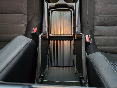Used 2020 Honda CR-V EX image 32