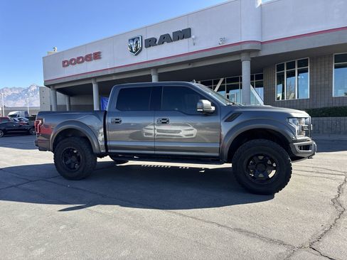 Used 2020 Ford F150 Raptor w/ Equipment Group 802A Luxury image 9