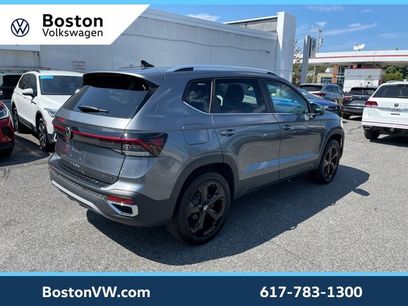 Used 2025 Volkswagen Taos SEL