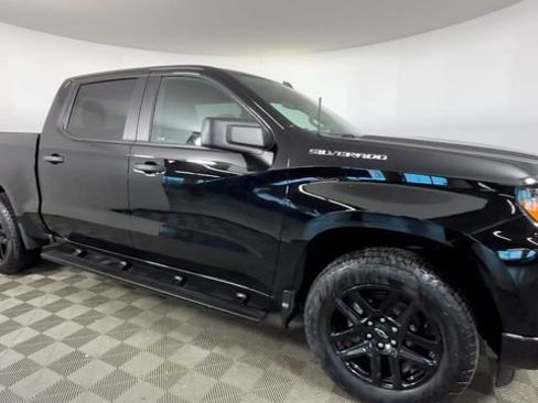 Used 2024 Chevrolet Silverado 1500 Custom AWD/4WD image 2
