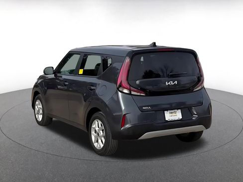 Used 2025 Kia Soul LX w/ LX Technology Package image 11