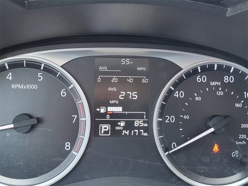 Used 2025 Nissan Versa S image 10