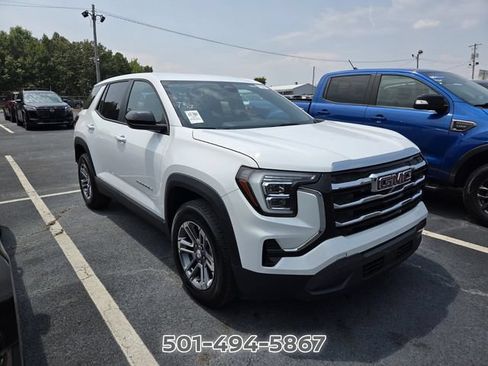 Used 2025 GMC Terrain Elevation AWD/4WD image 3