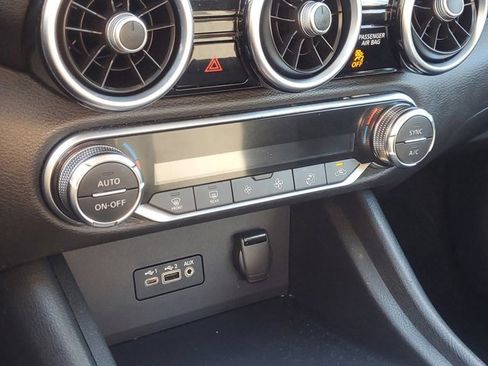 Used 2021 Nissan Sentra SV image 30