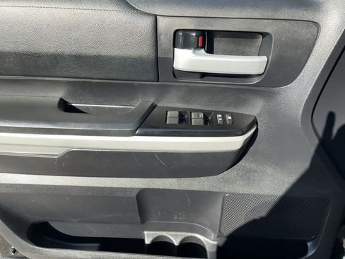 Used 2020 Toyota Tundra SR5 image 30