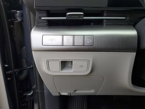 Used 2025 Hyundai Kona SEL FWD image 23