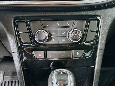 Used 2018 Buick Encore FWD image 23