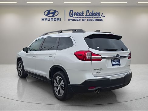 Used 2022 Subaru Ascent Premium w/ Convenience Package AWD/4WD image 3