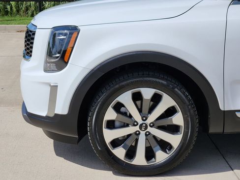 Used 2021 Kia Telluride S FWD image 8