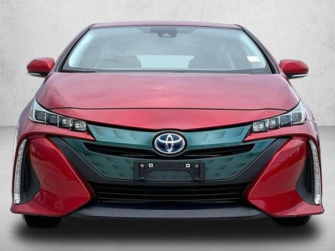 Used 2017 Toyota Prius Prime Premium FWD image 3