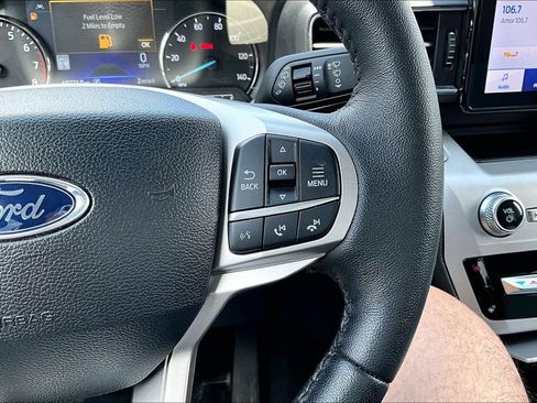 Certified 2024 Ford Explorer XLT w/ Equipment Group 202A AWD/4WD image 18