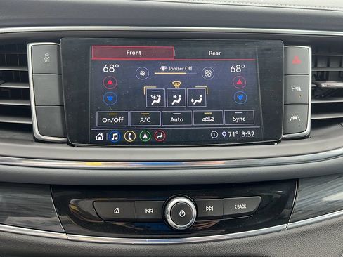 Used 2021 Buick Enclave Premium w/ Surround and Sites Package image 27