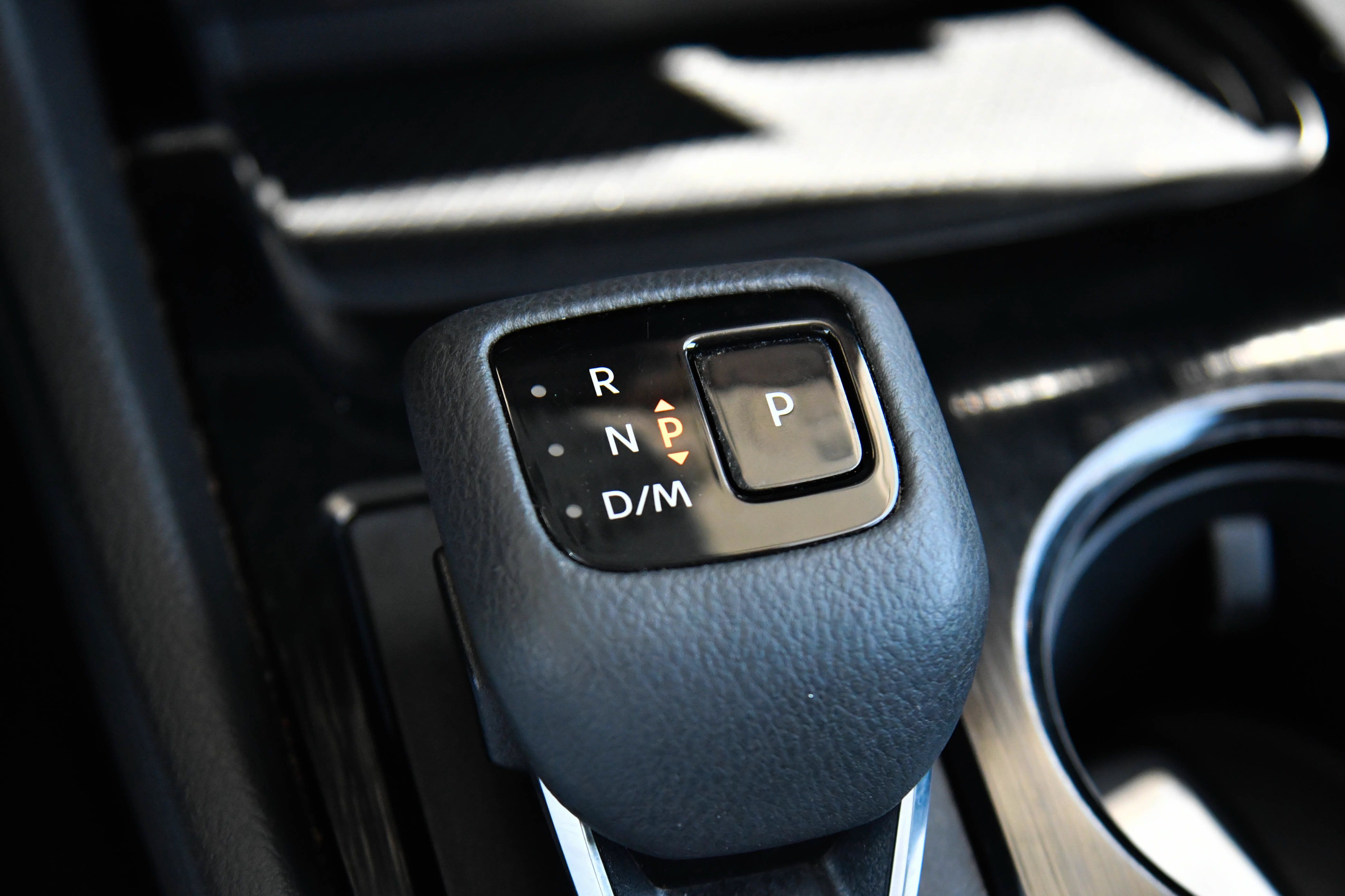 Used 2025 Nissan Rogue SV AWD/4WD image 25