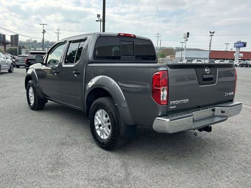 Used 2021 Nissan Frontier SV image 5