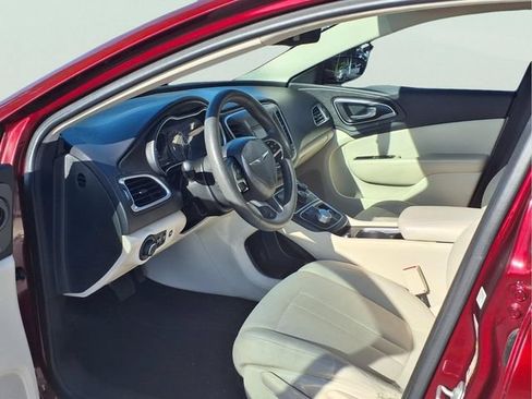 Used 2015 Chrysler 200 LX FWD image 19