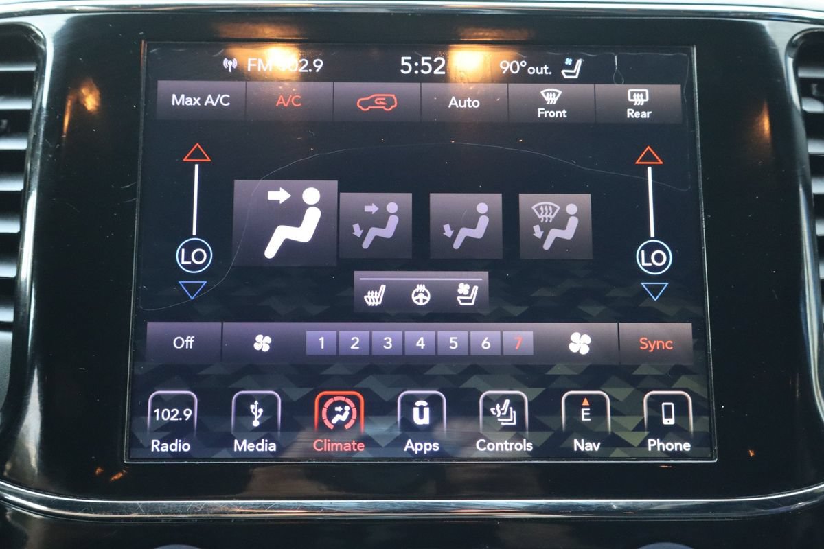 Used 2019 Jeep Grand Cherokee Overland AWD/4WD image 20