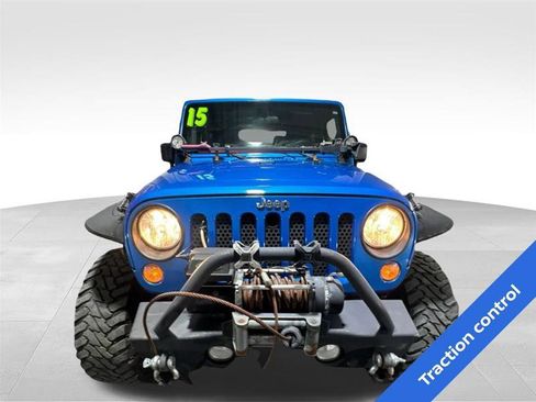 Used 2015 Jeep Wrangler Rubicon w/ Connectivity Group image 2