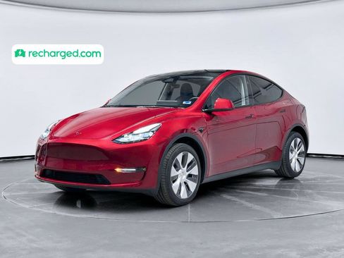 Used 2024 Tesla Model Y Long Range AWD/4WD image 1