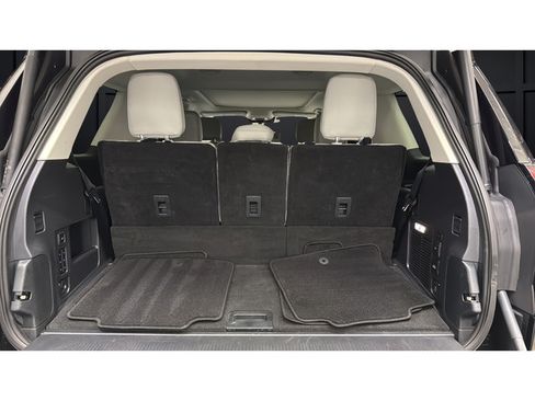 Used 2025 Ford Expedition Active AWD/4WD image 27