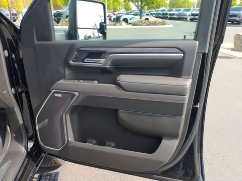 New 2025 Chevrolet Silverado 3500 LTZ w/ LTZ Premium Package image 16