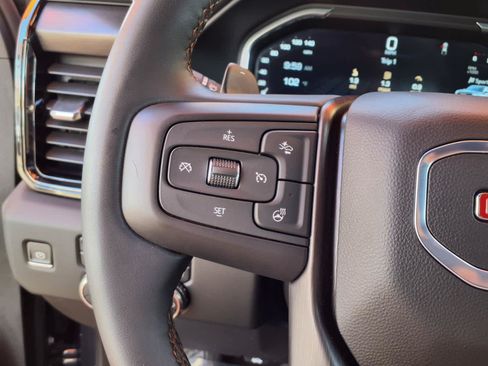 Used 2024 GMC Sierra 1500 AT4 w/ Technology Package AWD/4WD image 25
