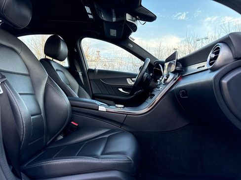 Used 2021 Mercedes-Benz C 300 4MATIC Sedan image 40