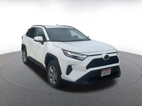 Used 2025 Toyota RAV4 XLE image 3