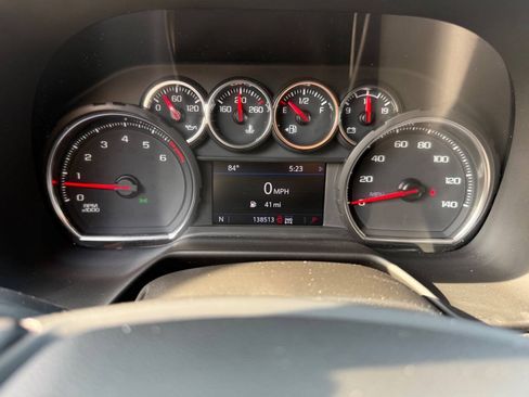 Used 2021 Chevrolet Suburban LS AWD/4WD image 12