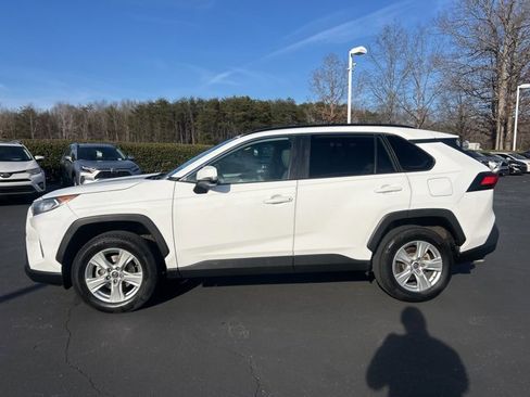 Used 2020 Toyota RAV4 XLE image 10