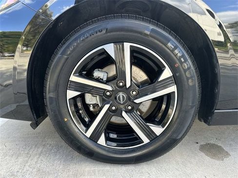 Used 2024 Nissan Sentra SV image 19