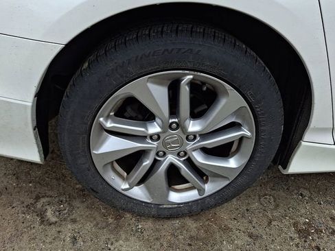 Used 2018 Honda Accord LX image 8