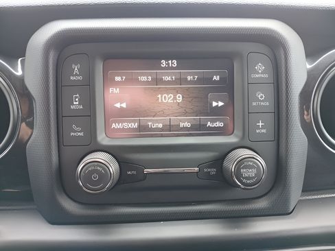 Used 2020 Jeep Wrangler Unlimited Sport AWD/4WD image 16