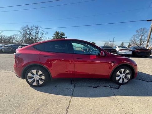 Used 2021 Tesla Model Y Long Range image 5