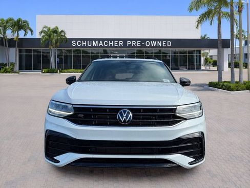 Used 2023 Volkswagen Tiguan SE R-Line FWD image 2