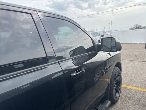 Used 2018 RAM 1500 Sport image 7