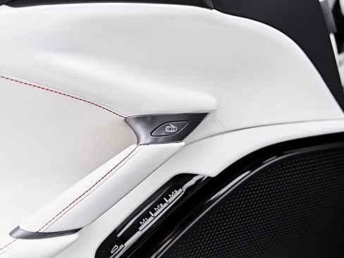 Used 2022 Ferrari Roma RWD image 44