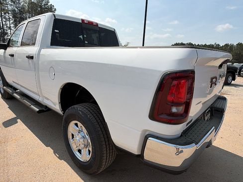 New 2026 RAM 2500 Tradesman AWD/4WD image 10
