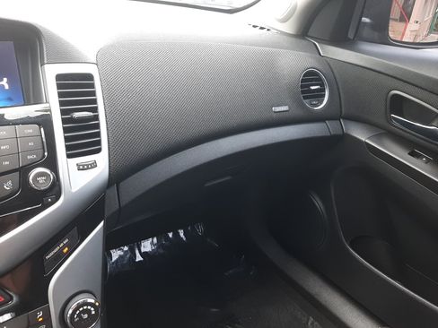 Used 2014 Chevrolet Cruze LT w/ RS Package image 15