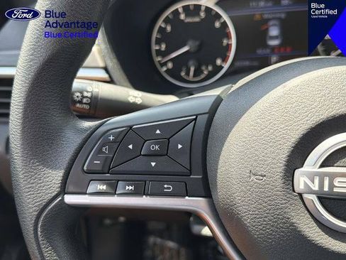 Used 2025 Nissan Altima 2.5 SV FWD image 20
