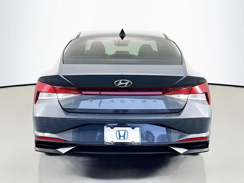 Used 2023 Hyundai Elantra SEL w/ Convenience Package FWD image 6