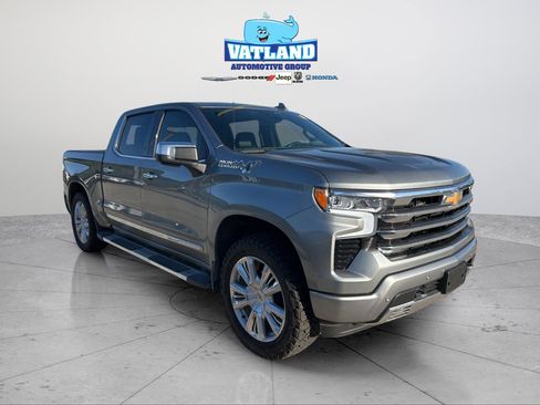 Used 2024 Chevrolet Silverado 1500 High Country w/ High Country Premium Package image 7