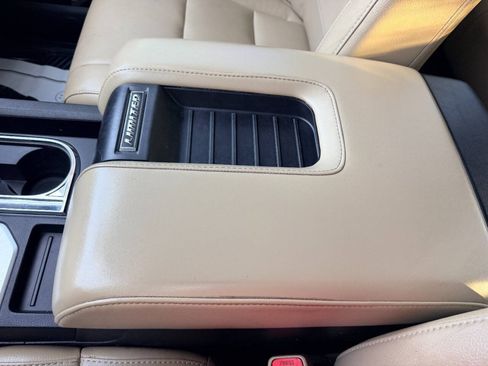 Used 2015 Toyota Tundra Limited w/ Limited Premium Package AWD/4WD image 39