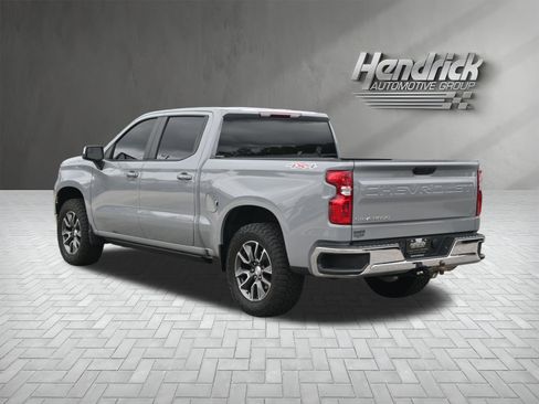 Used 2024 Chevrolet Silverado 1500 LT AWD/4WD image 8