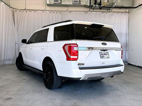 Used 2020 Ford Expedition XLT w/ Equipment Group 201A image 5