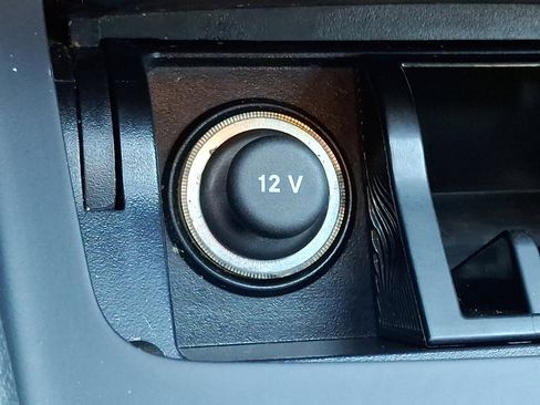 Used 2020 Mercedes-Benz GLA 250 4MATIC image 27