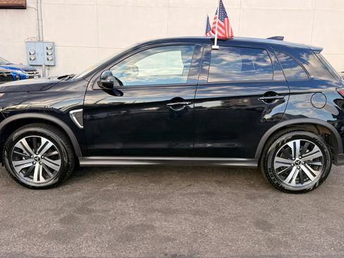 Used 2025 Mitsubishi Outlander Sport SE AWD/4WD image 10