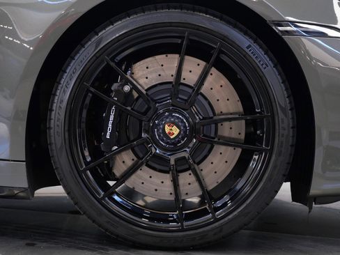 Used 2022 Porsche 911 Targa 4 GTS image 11
