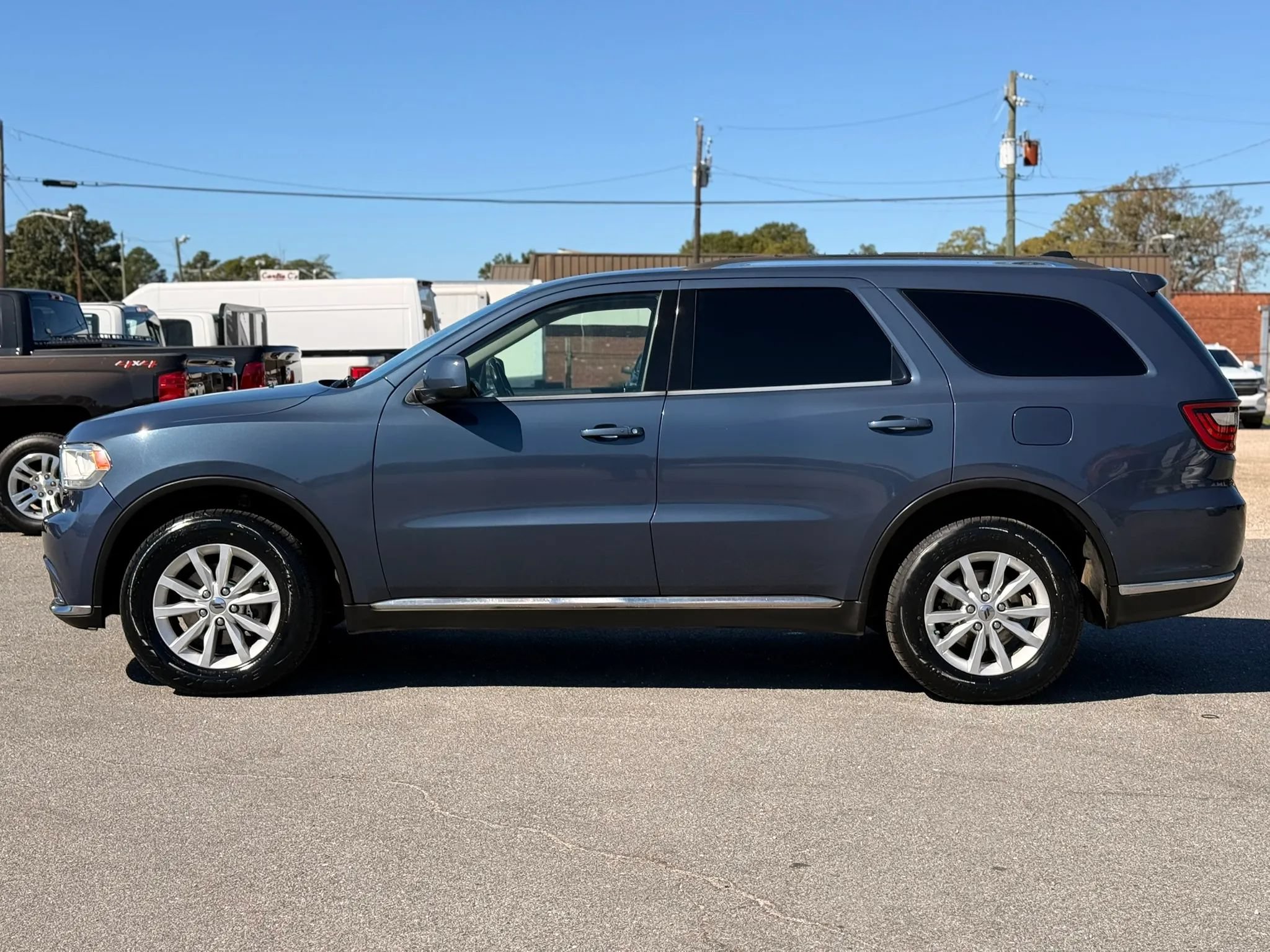 Used 2019 Dodge Durango SXT AWD/4WD image 6