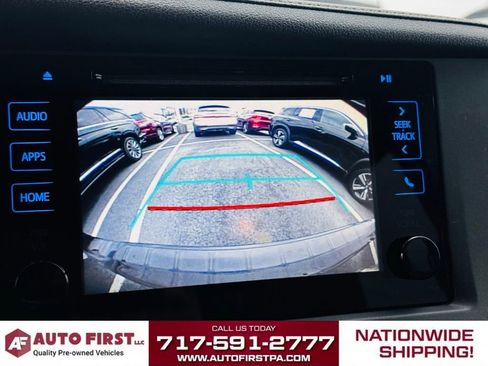 Used 2016 Toyota Sienna XLE image 12